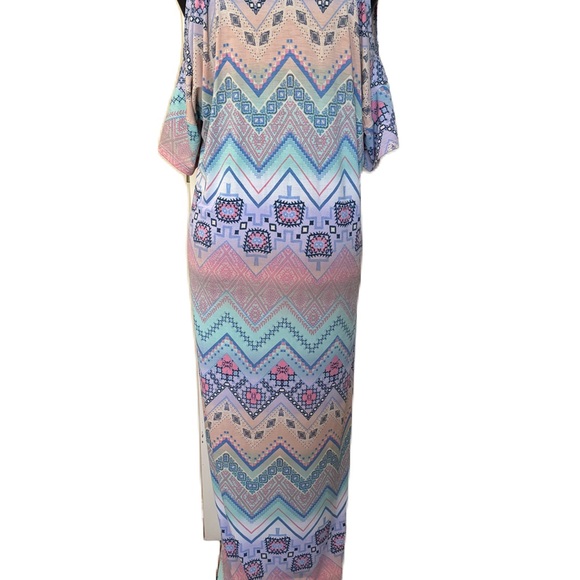 New N Forever Cold Shoulder Maxi Dress Size M - Picture 6 of 9